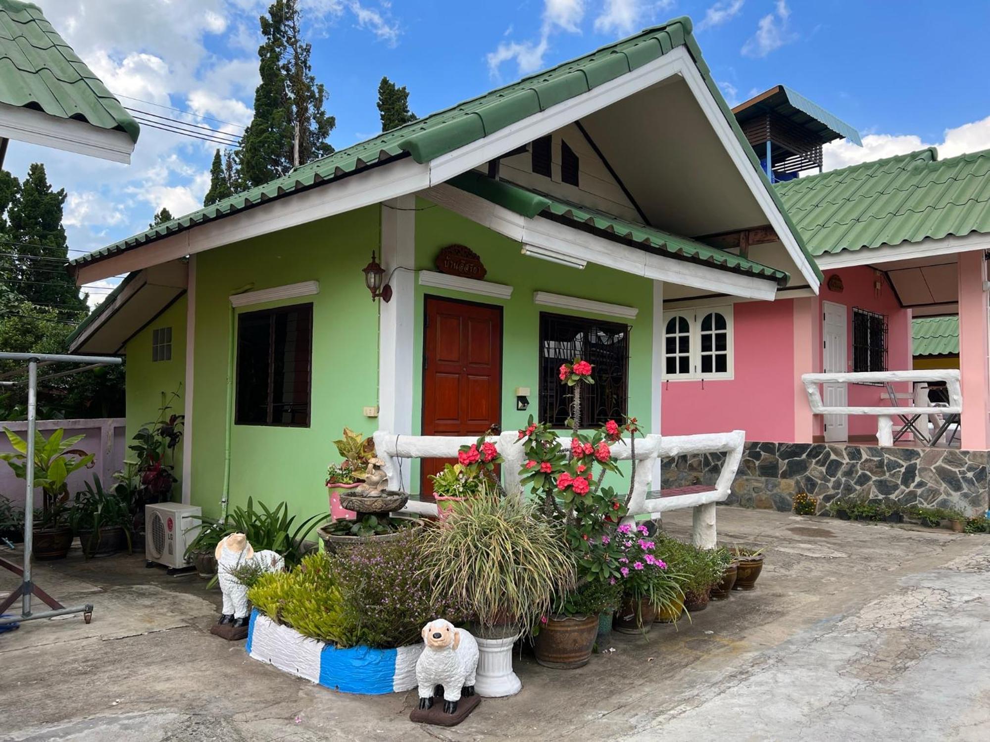 Tassana House Hotel Khao Kho Bagian luar foto